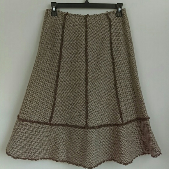 Super cute flaunce fringe silk/wool skirt by LOFT - Picture 3 of 4